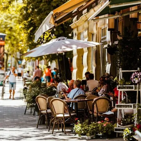 Boho Central Buda Close To Gellert Thermal Bath Budapeşte