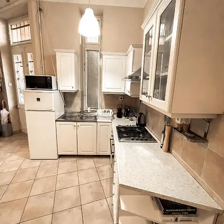 Daire Boho Central Buda Close To Gellert Thermal Bath *