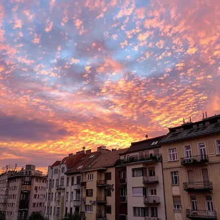 Boho Central Buda Close To Gellert Thermal Bath Daire